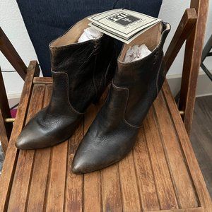 FRYE Ankle Bootie Heeled